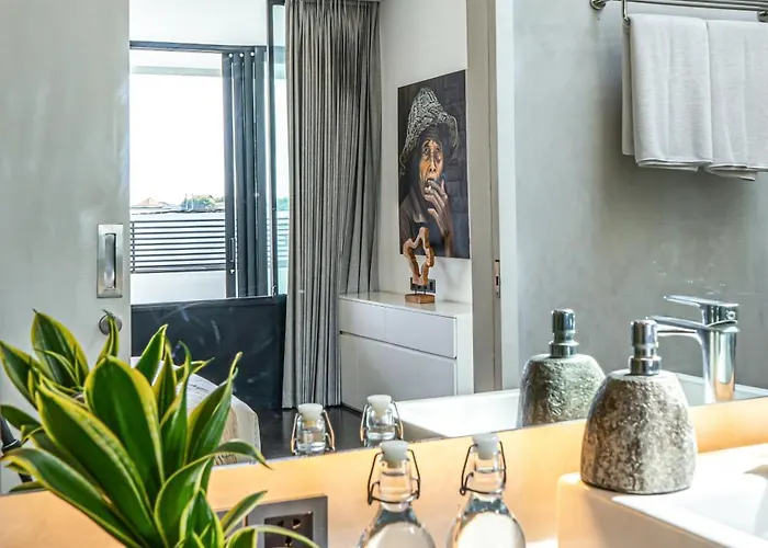 Apartment Loft Erika - Elegant 1-bdr Luxury Loft In Great Location ! *